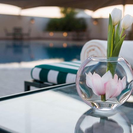 เมอเวนพิก โฮเทล ญิดดะฮ์ ซิตี้ สตาร์ Hotel เจดดาห์ ภายนอก รูปภาพ The pool at the hotel