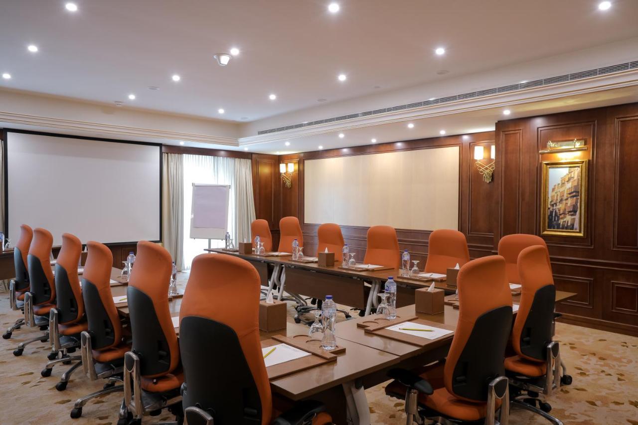 เมอเวนพิก โฮเทล ญิดดะฮ์ ซิตี้ สตาร์ Hotel เจดดาห์ ภายนอก รูปภาพ Meeting room