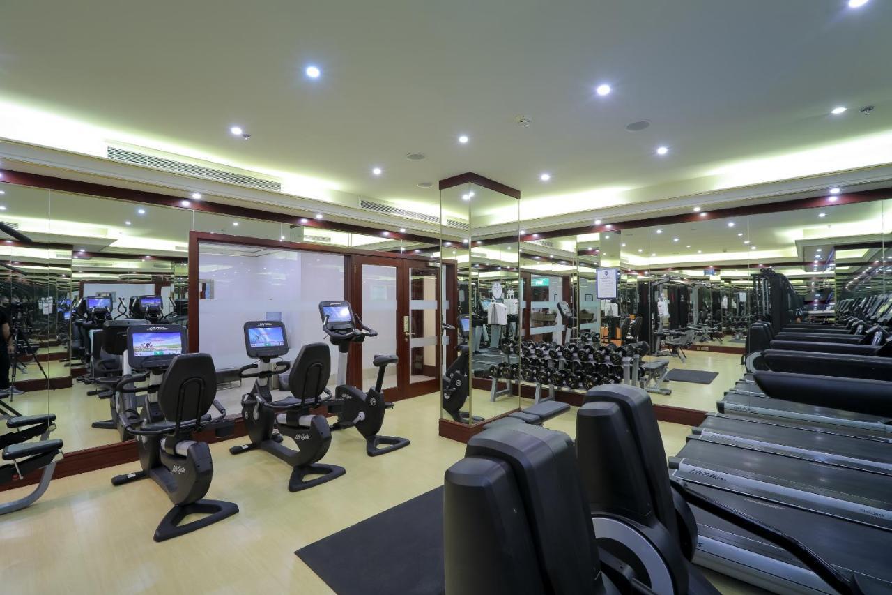 เมอเวนพิก โฮเทล ญิดดะฮ์ ซิตี้ สตาร์ Hotel เจดดาห์ ภายนอก รูปภาพ The gym at the hotel