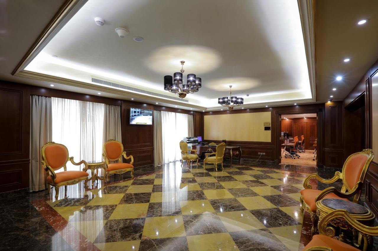 เมอเวนพิก โฮเทล ญิดดะฮ์ ซิตี้ สตาร์ Hotel เจดดาห์ ภายนอก รูปภาพ The lobby of the hotel