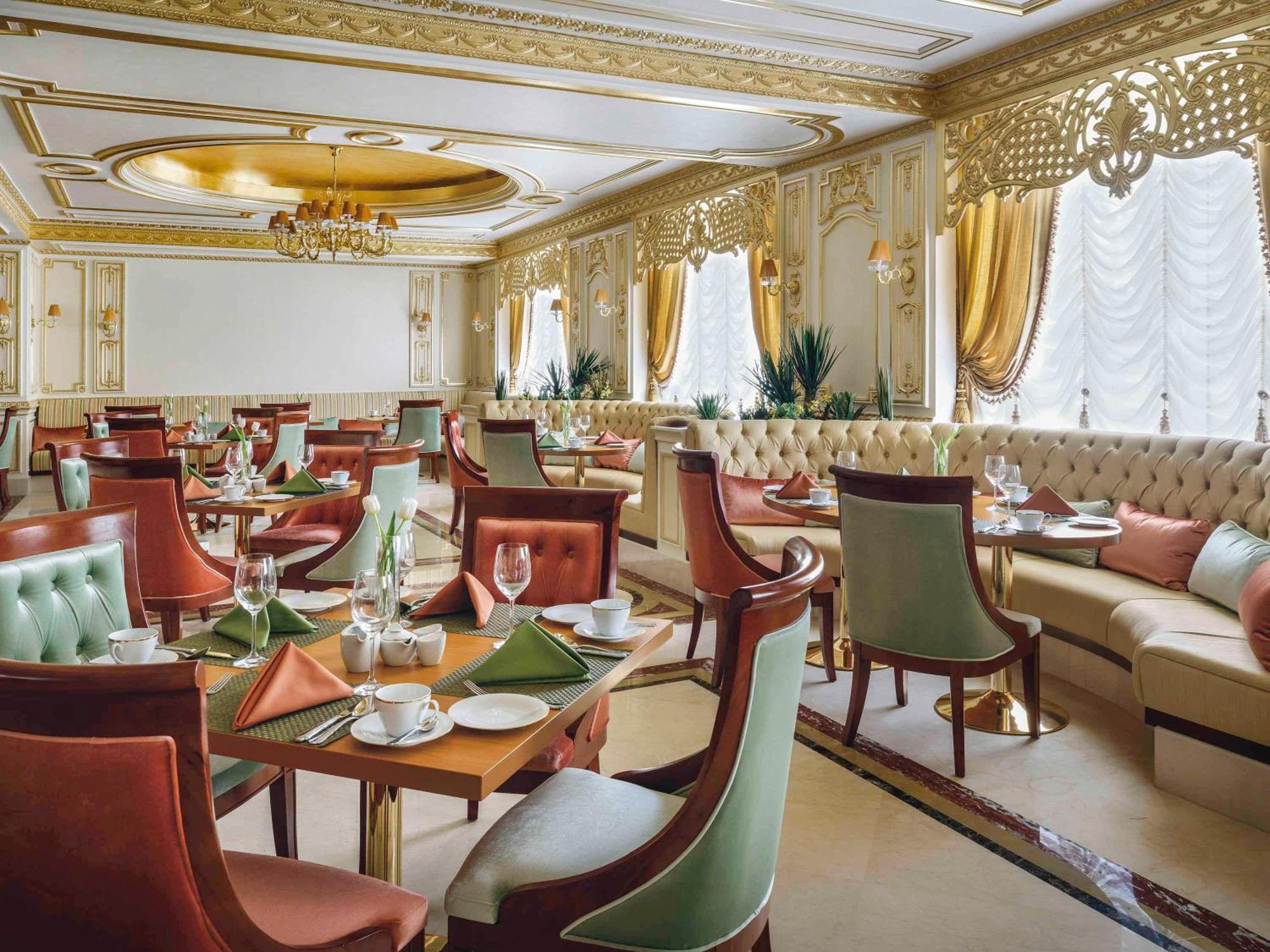 เมอเวนพิก โฮเทล ญิดดะฮ์ ซิตี้ สตาร์ Hotel เจดดาห์ ภายนอก รูปภาพ Restaurant