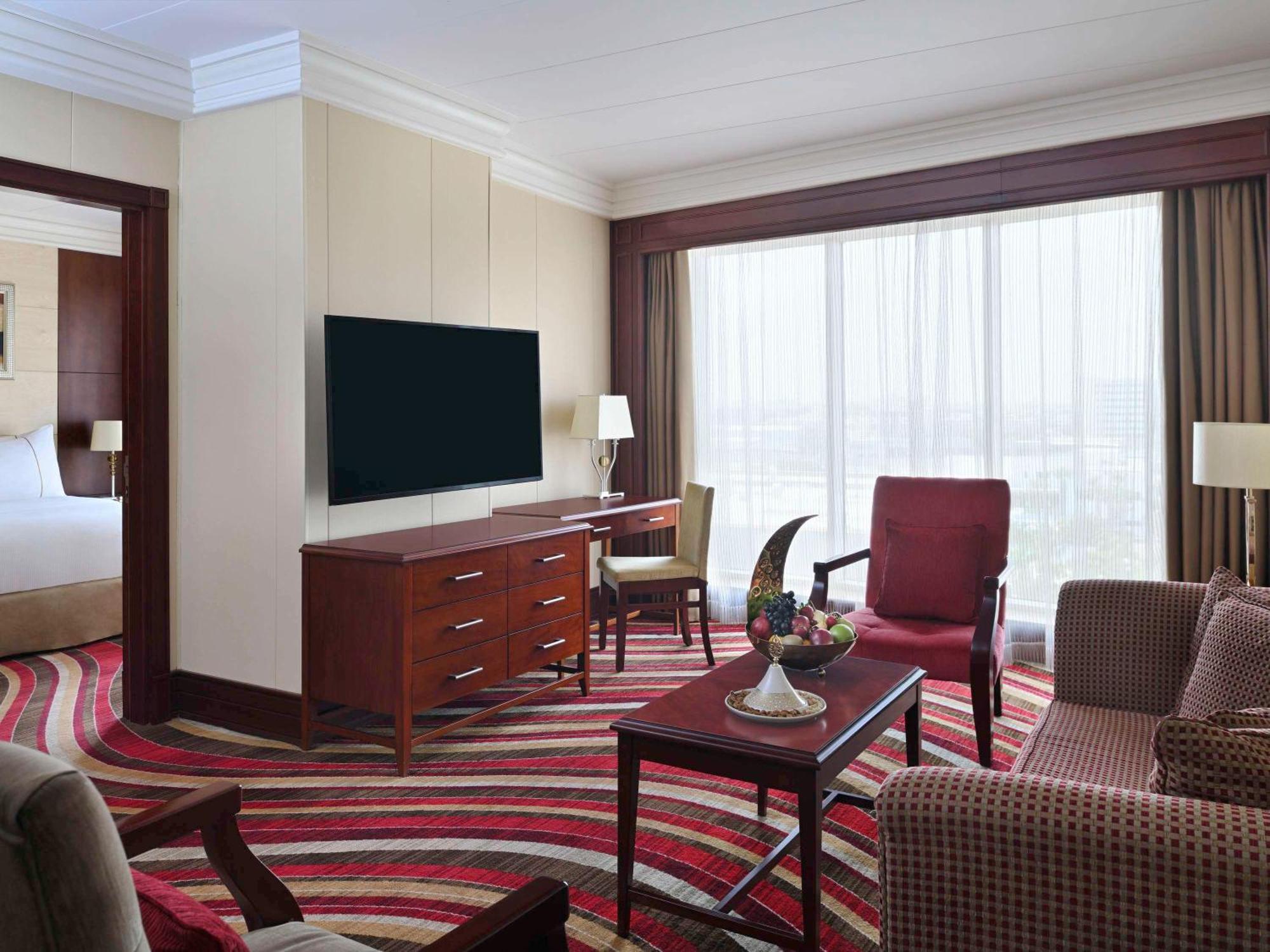 เมอเวนพิก โฮเทล ญิดดะฮ์ ซิตี้ สตาร์ Hotel เจดดาห์ ภายนอก รูปภาพ A suite at the hotel