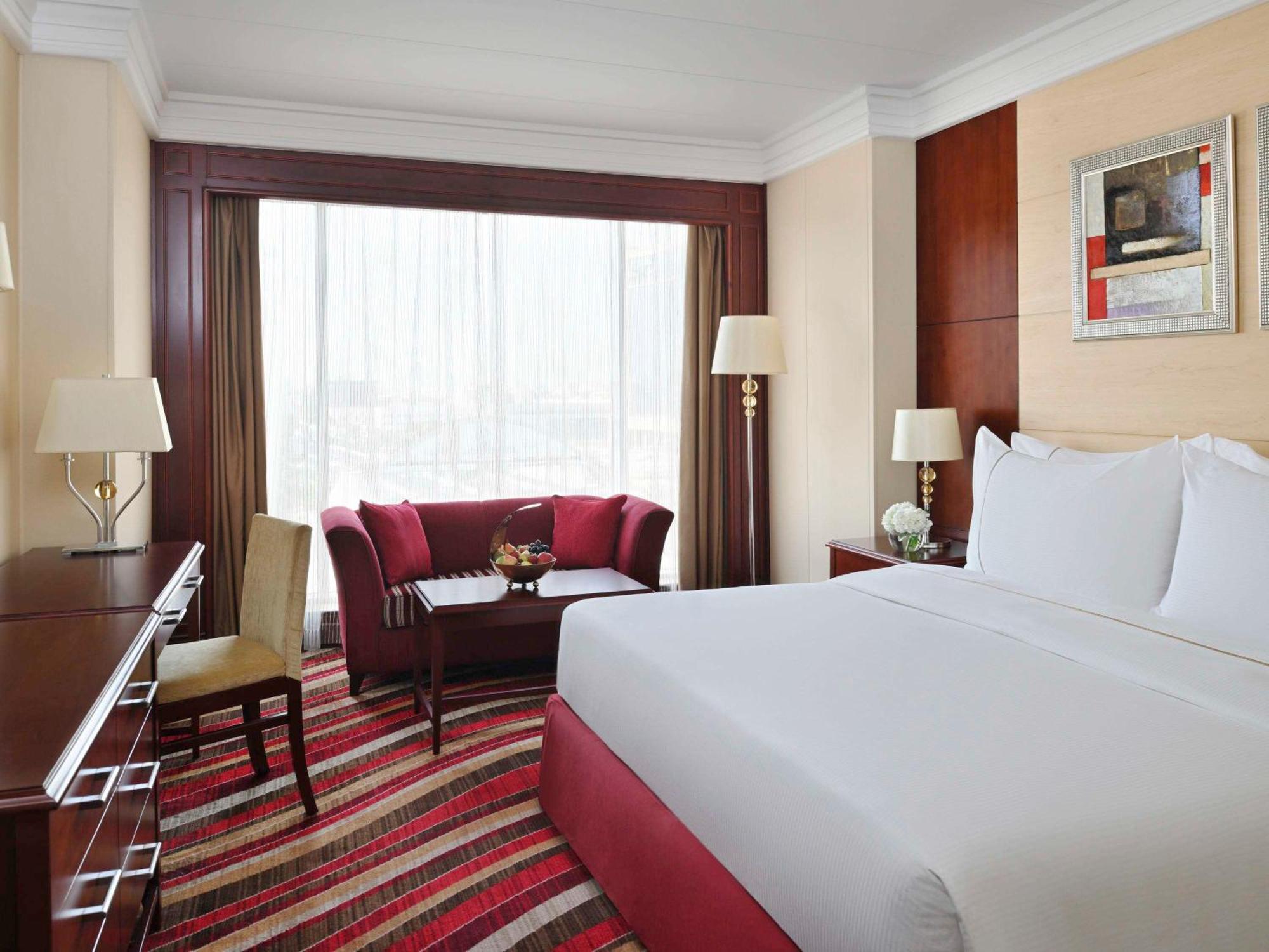 เมอเวนพิก โฮเทล ญิดดะฮ์ ซิตี้ สตาร์ Hotel เจดดาห์ ภายนอก รูปภาพ A room at the hotel